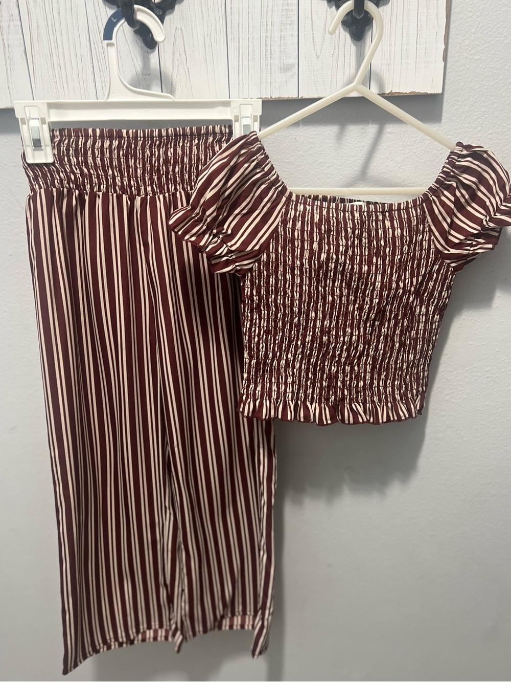 Japna Girls Striped 2-Piece Set Size 7 – Smocked Crop Top & Wide Leg Pants